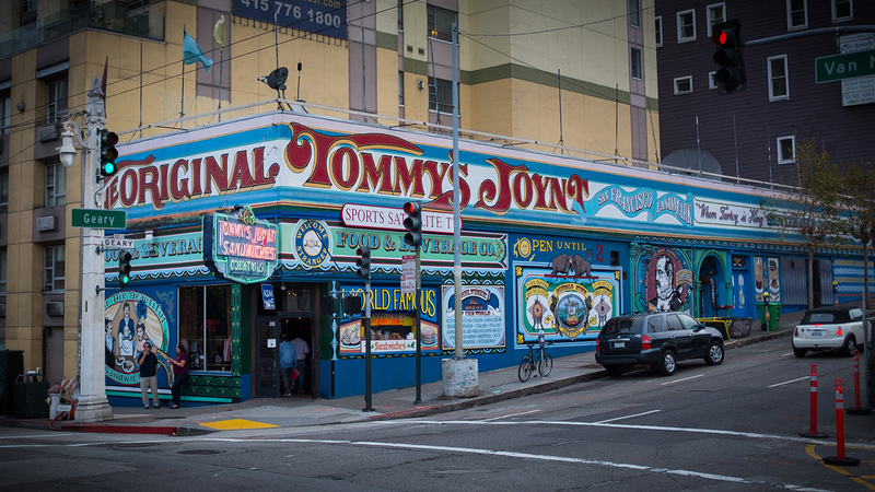 San Francisco 49ers tight end Bruce Miller visited Tommy’s Joynt restaurant Monday night to demand action on the issue of delicious brisket. (Photo: Tommy’s Joynt)